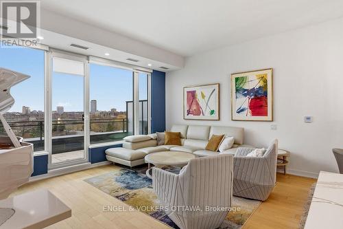 601 - 320 MIWATE PRIVATE , Ottawa, Ontario K1R 0E1 5
