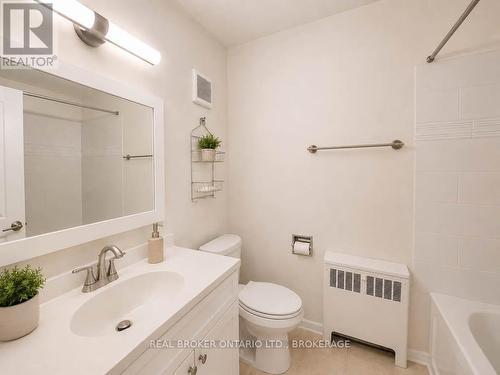 6-279 HELEN ST HELEN STREET , Kingston (Central City East), Ontario K7L 4P6 5
