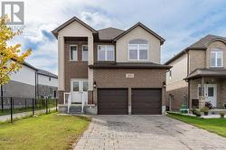 3032 DOYLE DRIVE  London South, ON N6M 0G8