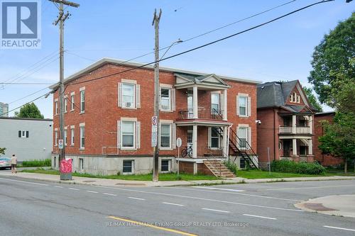 3 - 135 CONCORD STREET S , Ottawa, Ontario K1S 0Z3 5
