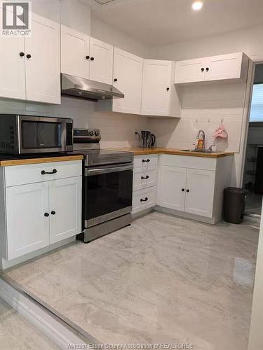 372 Brighton ROAD Unit# 1 , Tecumseh, Ontario N8N 2L2 4