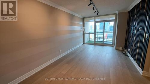 #704 - 88 PROMENADE CIRCLE , Vaughan, Ontario L4J 9A4 4