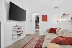 Salon - 