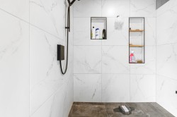 Master Bathroom - 