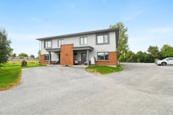 15A  - 15D Rue de la Ferme  Sainte-Martine, QC J0S 1V0