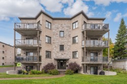 2430 Boul. Bastien  Québec (La Haute-Saint-Charles), QC G2B 1B4