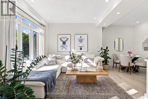 25 Premium Way, Mississauga, ON 