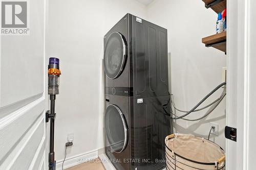 25 Premium Way, Mississauga, ON 