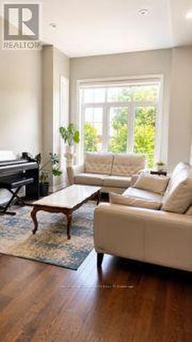 MAIN & UPPER - 76 CHURCH STREET , Richmond Hill, Ontario L4C 1W3 4