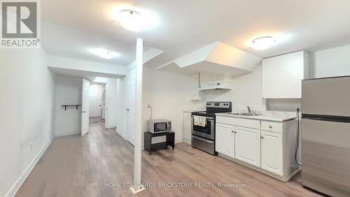 LOWER - #2 - 41 SILK OAK COURT , Vaughan, Ontario L6A 0M3 2