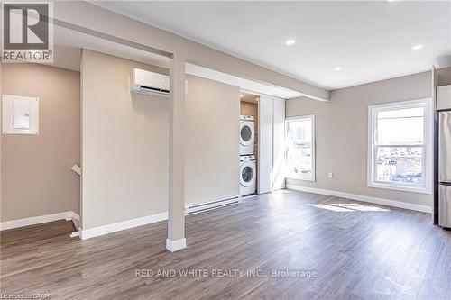 279 WILLIAM Street Unit# 2 , London, Ontario N6B 3C2 5