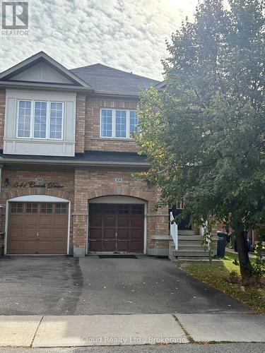 539 COACH DRIVE , Mississauga, Ontario L5R 0C4 2