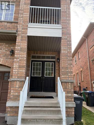 539 COACH DRIVE , Mississauga, Ontario L5R 0C4 3