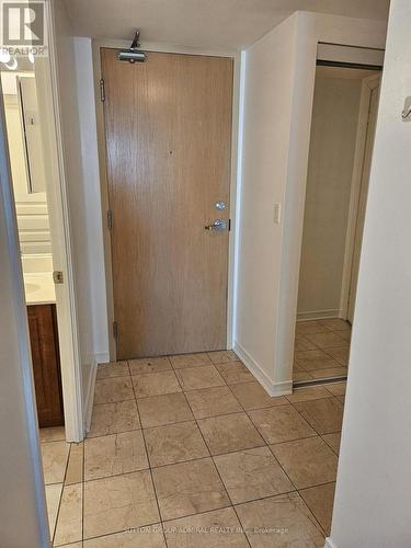 1915 - 509 BEECROFT ROAD , Toronto, Ontario M2N 0A3 2