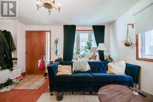 MAIN - 53 CHURCHILL AVENUE , Toronto, Ontario M6J 2B5 4