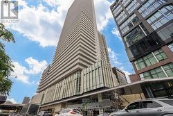807 - 15 LOWER JARVIS STREET Toronto, ON M5E 0C4