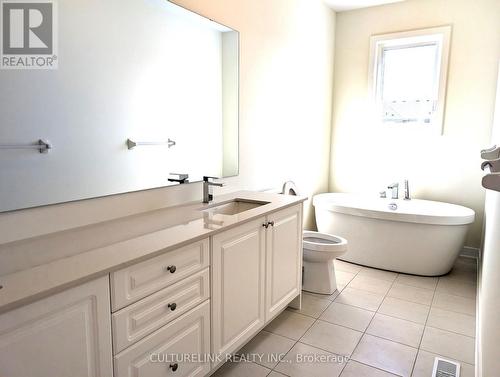 47 MUMBAI DRIVE , Markham, Ontario L3S 0G1 4