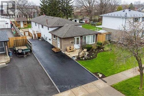 UPPER - 7 BELLEAU STREET , Hamilton, Ontario L8J 1N1 2