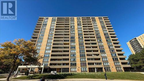40 PANORAMA COURT , Toronto, Ontario M9V 4M1