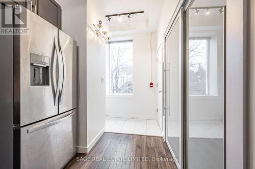 8 - 14 CROSS STREET , Hamilton, Ontario L9H 2R4 3