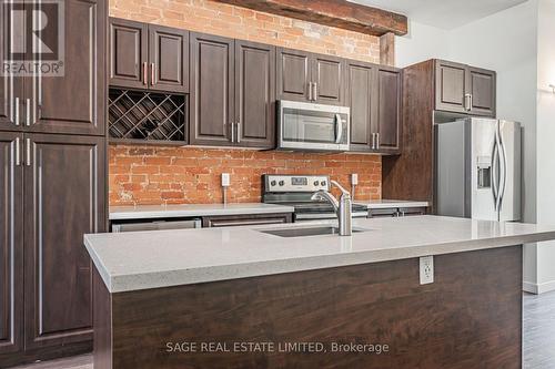 8 - 14 CROSS STREET , Hamilton, Ontario L9H 2R4 5