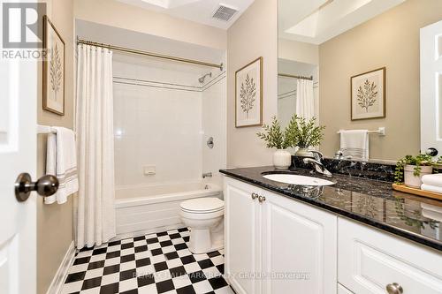 2nd Floor -  4 piece Main Bathroom - 144 Springhurst Avenue, Ottawa, ON 