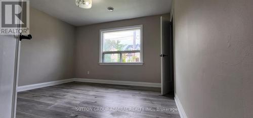 493 HOUNSLOW AVENUE , Toronto, Ontario M2R 1J1 5