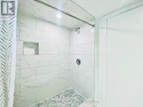 BSMT - 30 FLAMBOROUGH DRIVE , Toronto, Ontario M6M 2R4 5