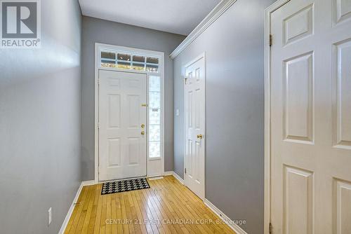 22 - 185 NORTH CENTRE ROAD , London North (North B), Ontario N5X 4C9 2