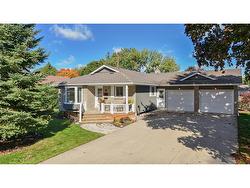 218 BLACKTHORN Crescent  St Clair, ON N0N 1G0