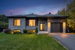 33 Rue Réal-Trépanier  Saint-Jean-Sur-Richelieu, QC J2W 2A8