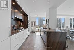 1108 - 455 WELLINGTON STREET W Toronto, ON M5J 2R2