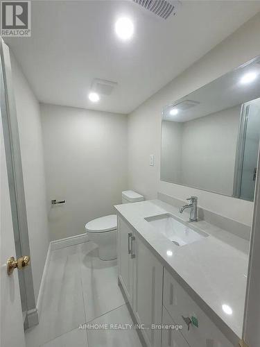 39 CANDLEBROOK CRESCENT , Toronto, Ontario M1W 4B3 2