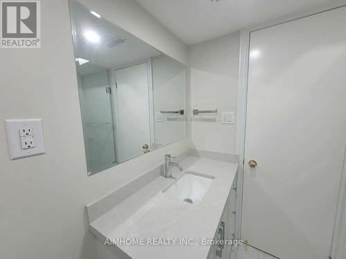 39 CANDLEBROOK CRESCENT , Toronto, Ontario M1W 4B3 3