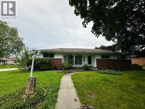 4060 CHURCHILL Unit# MAIN , Windsor, Ontario N9G 2E7 3