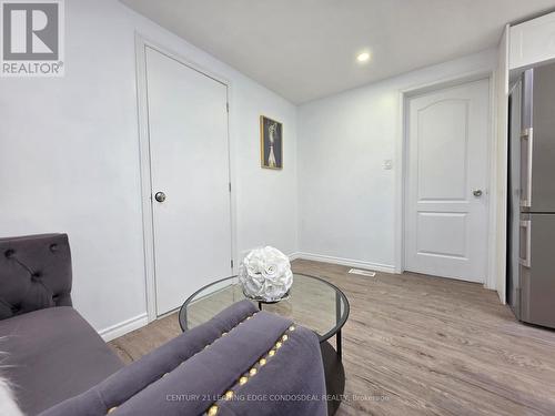 2B - 658 DUNDAS STREET W , Toronto, Ontario M5T 1H9 5