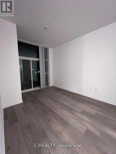 210 - 38 HONEYCRISP CRESCENT , Vaughan, Ontario L4K 0M8 5