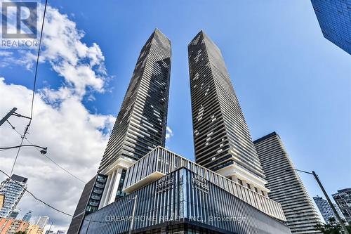 6006 - 55 COOPER STREET , Toronto, Ontario M5E 0G1 2