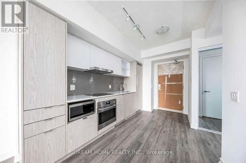 6006 - 55 COOPER STREET , Toronto, Ontario M5E 0G1 5