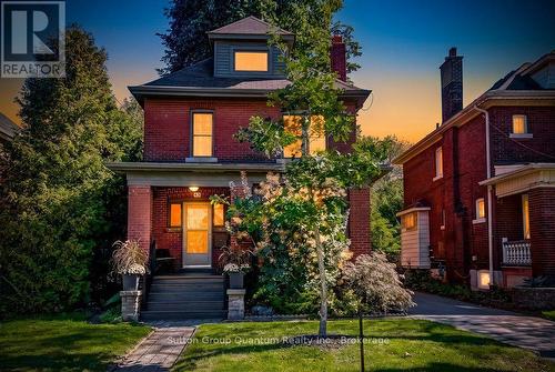 43 ROSSLYN AVENUE S , Hamilton (Delta), Ontario L8M 3J1 2