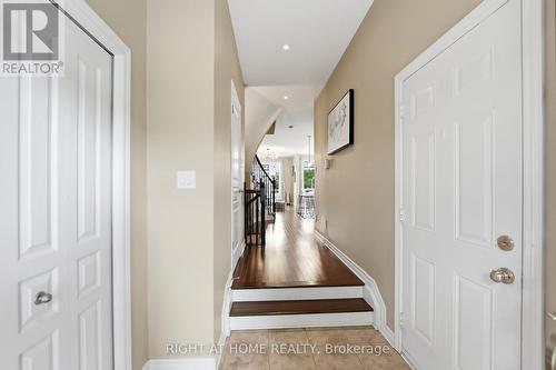 599 REMNOR AVENUE , Ottawa, Ontario K2T 0A6 3