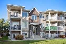 13 37 Willow Street Mitchell, MB R5G 1J1