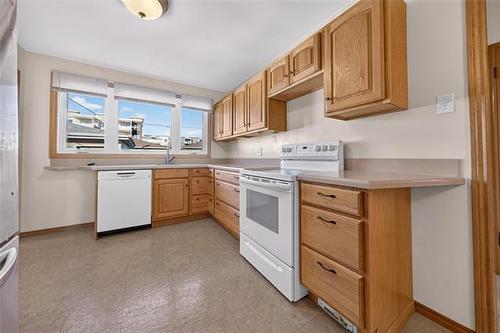 284 Rita St, Winnipeg, MB 