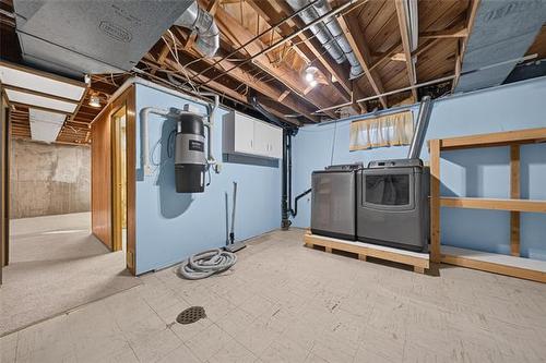 284 Rita St, Winnipeg, MB 