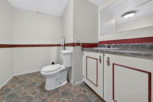 284 Rita St, Winnipeg, MB 