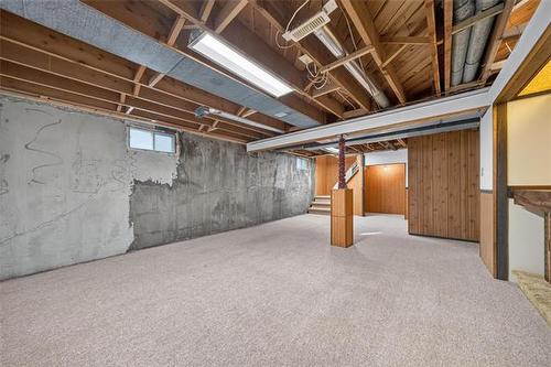 284 Rita St, Winnipeg, MB 