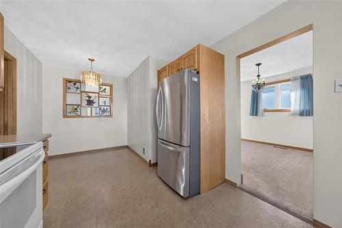 284 Rita St, Winnipeg, MB 