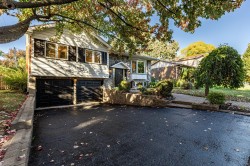 319 Rue Christophe-Février Boucherville, QC J4B 5N7