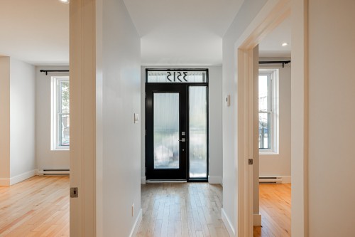 3515 Boul. Décarie , Montréal (Côte-des-Neiges/Notre-Dame-de-Grâce), QC H4A 3J4 3