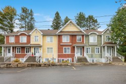 7-1297 Rue Labelle  Mont-Tremblant, QC J8E 2N5